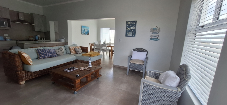 2 Bedroom Property for Sale in Laaiplek Western Cape